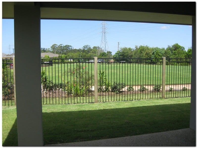 28 Ribbonwood Street, SIPPY DOWNS QLD 4556, Sippy Downs - Thumbnail 2