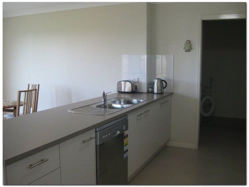 28 Ribbonwood Street, SIPPY DOWNS QLD 4556, Sippy Downs - Thumbnail 6