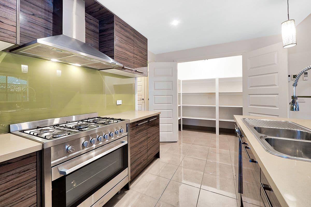 19 Chantenay Parade, Cranbourne North VIC 3977, Cranbourne North - Thumbnail 8