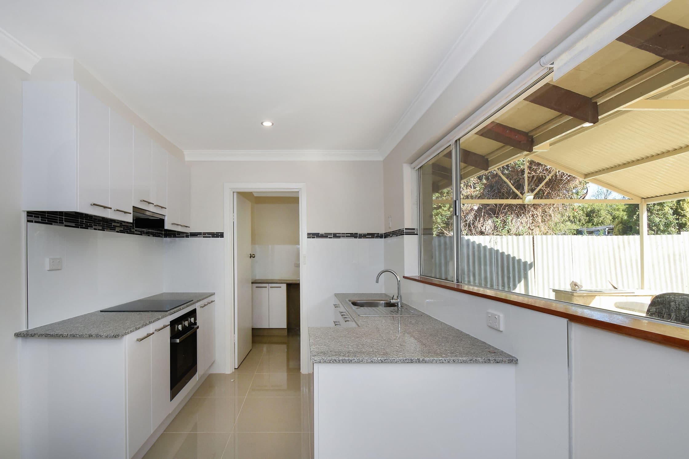 6 Nanovich Avenue, Girrawheen WA 6064, Girrawheen - Thumbnail 8