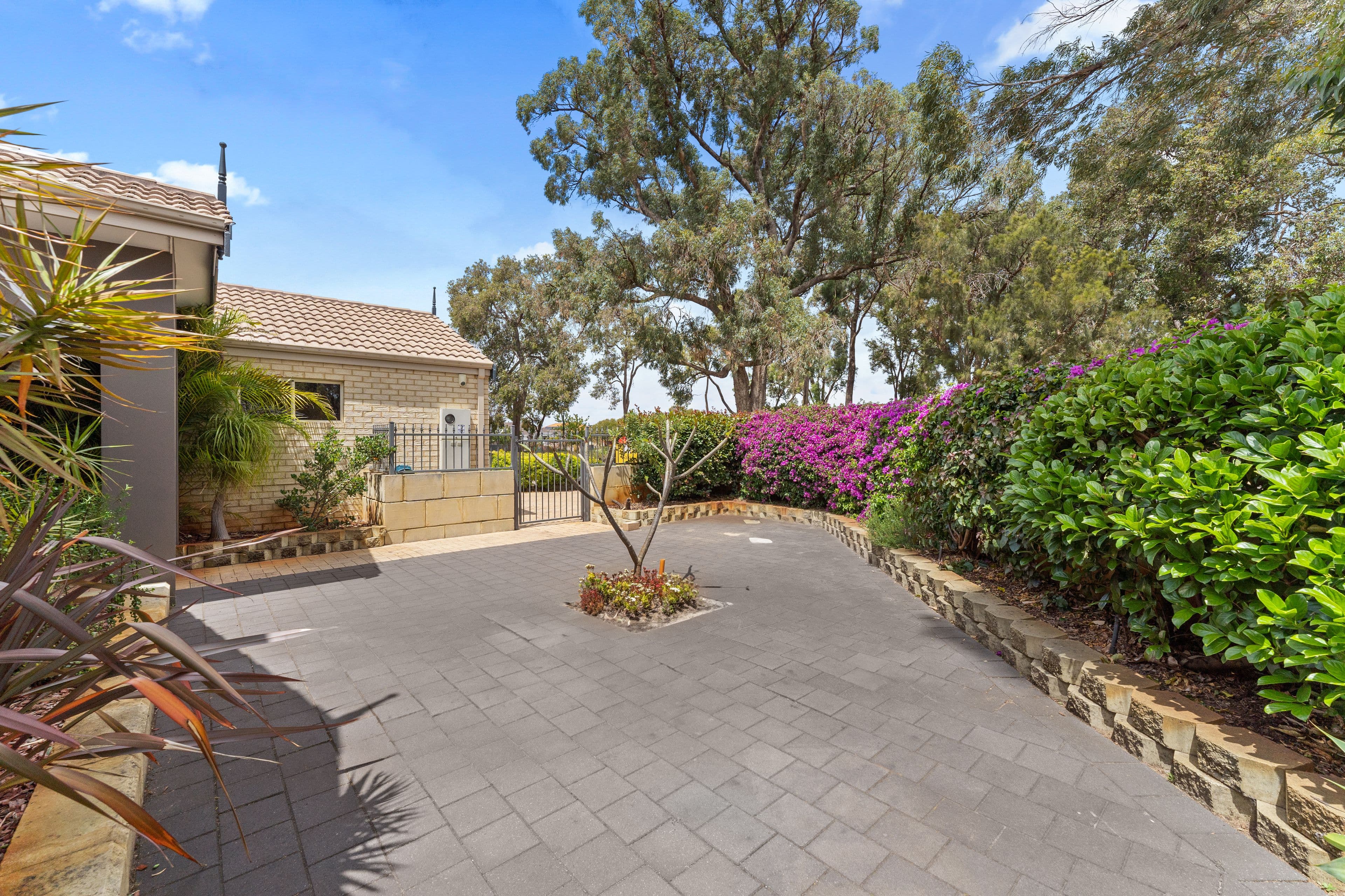 32 Birdsville Drive, Baldivis WA 6171, Baldivis - Thumbnail 2