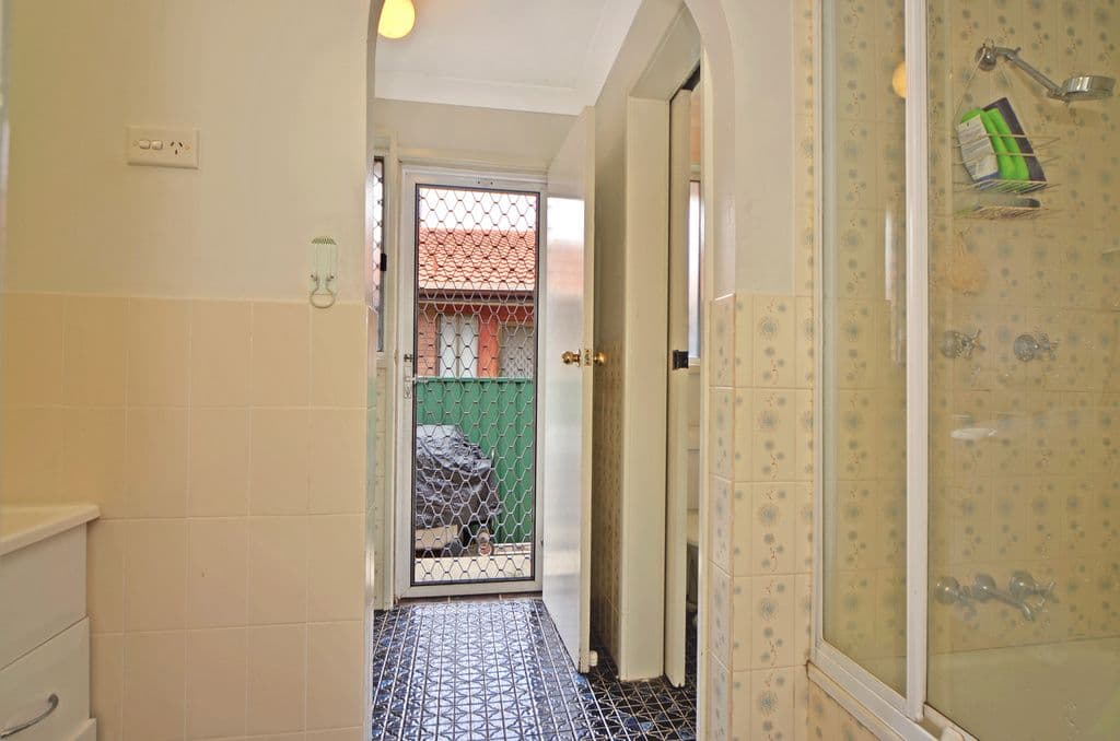 36 Roberts Avenue, Barrack Heights NSW 2528, Barrack Heights - Thumbnail 5