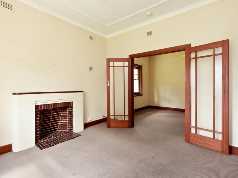 61 The Grove, Lower Mitcham - Thumbnail 3