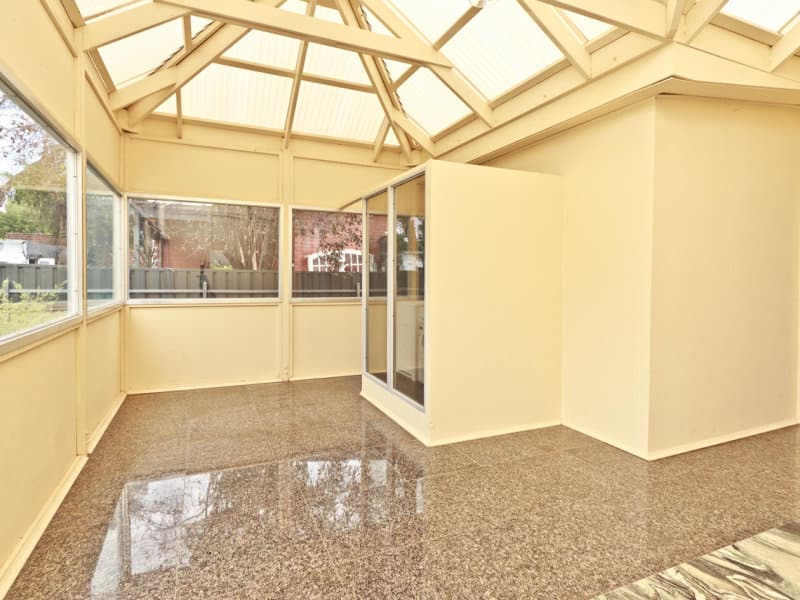 61 The Grove, Lower Mitcham - Thumbnail 6