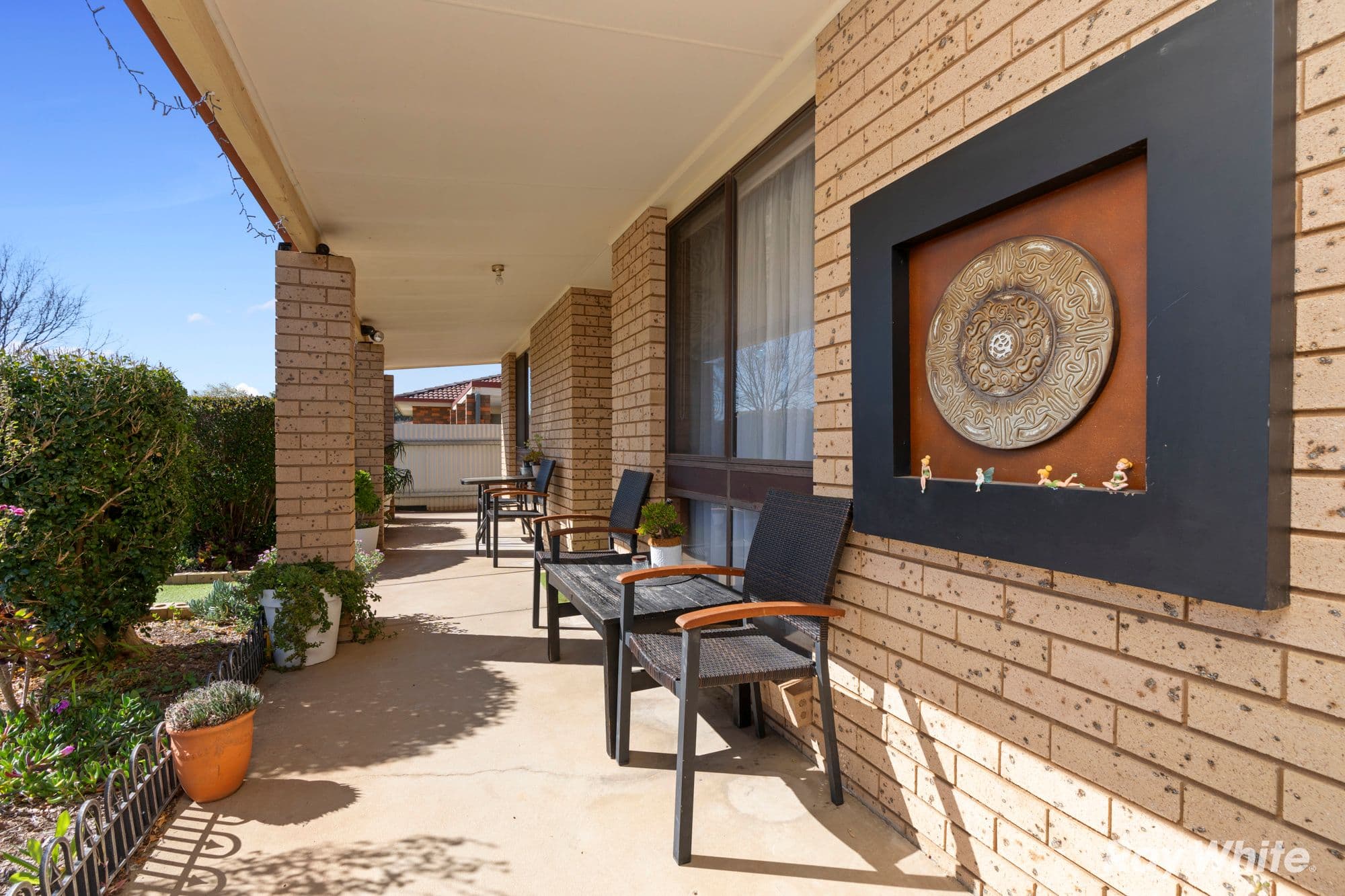 17 Warrambool Crescent, Glenfield Park NSW 2650, Glenfield Park - Thumbnail 2