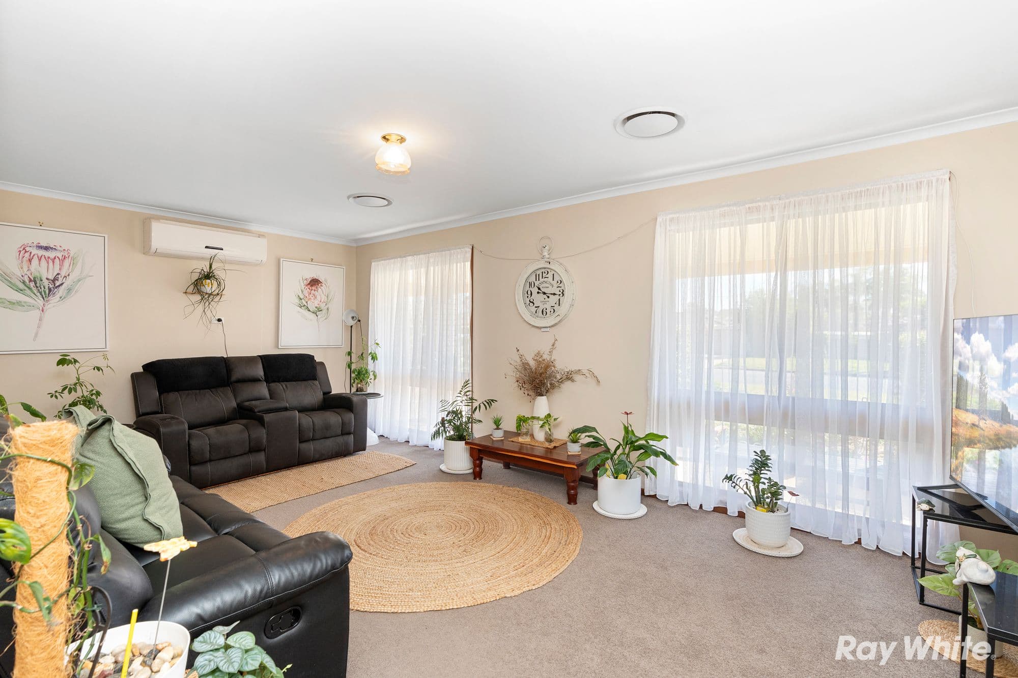 17 Warrambool Crescent, Glenfield Park NSW 2650, Glenfield Park - Thumbnail 4