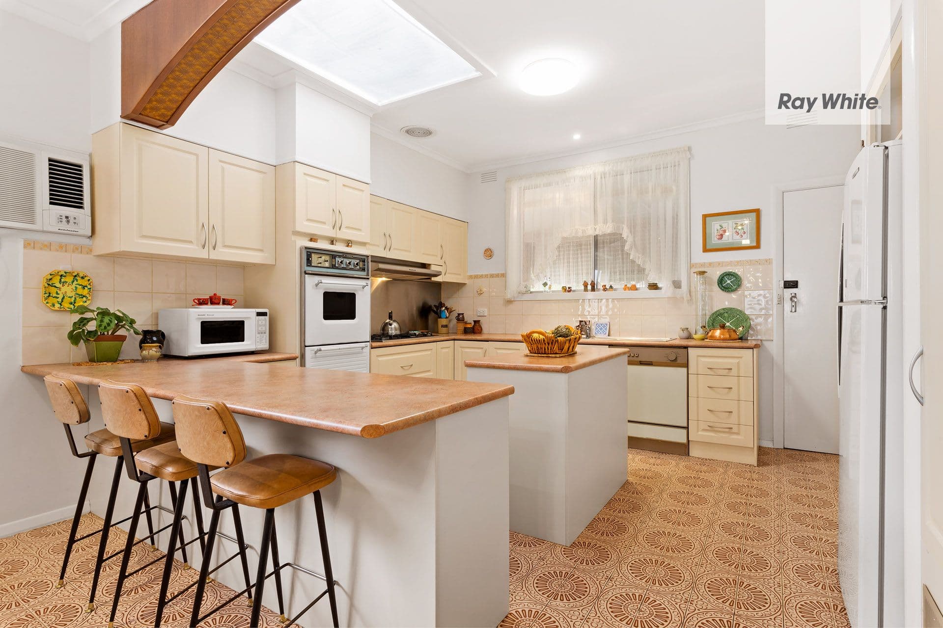 4 Sparks Avenue, Burwood VIC 3125, Burwood - Thumbnail 4