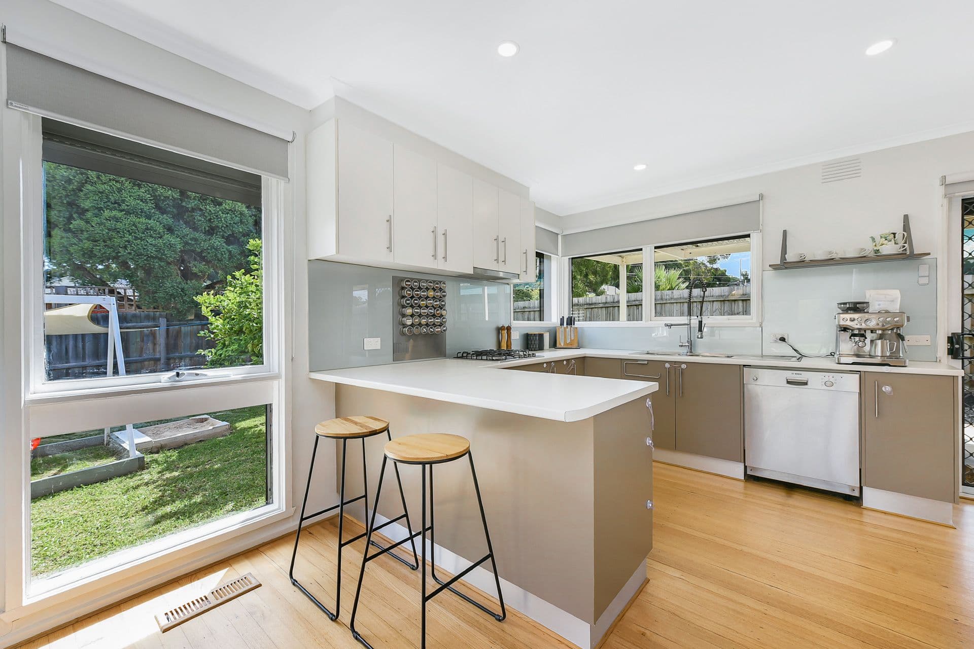 32 Laurel Avenue, Doveton VIC 3177, Doveton - Thumbnail 4