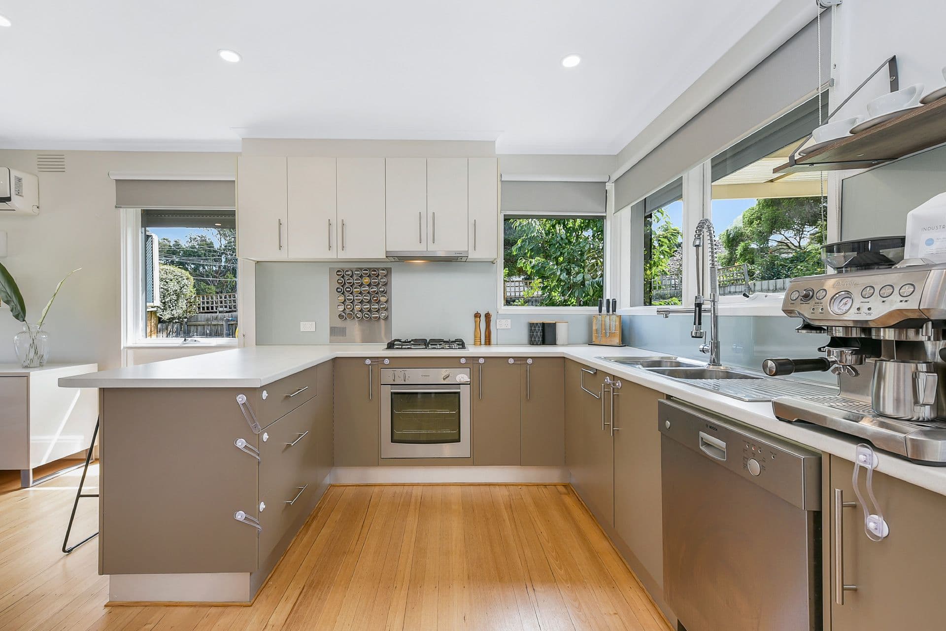 32 Laurel Avenue, Doveton VIC 3177, Doveton - Thumbnail 5