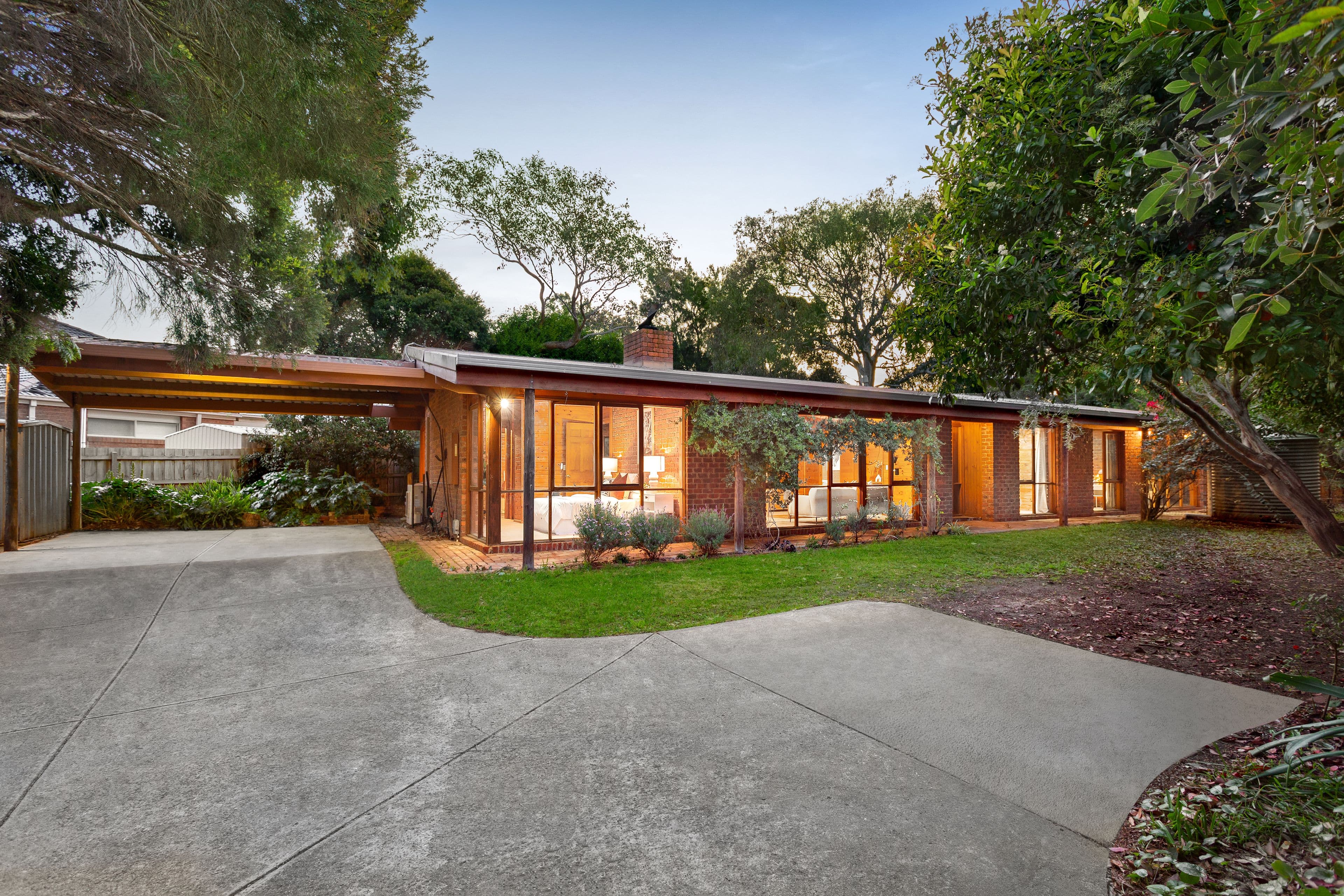 15 Covala Court, SAINT HELENA VIC 3088, St Helena - Image 1