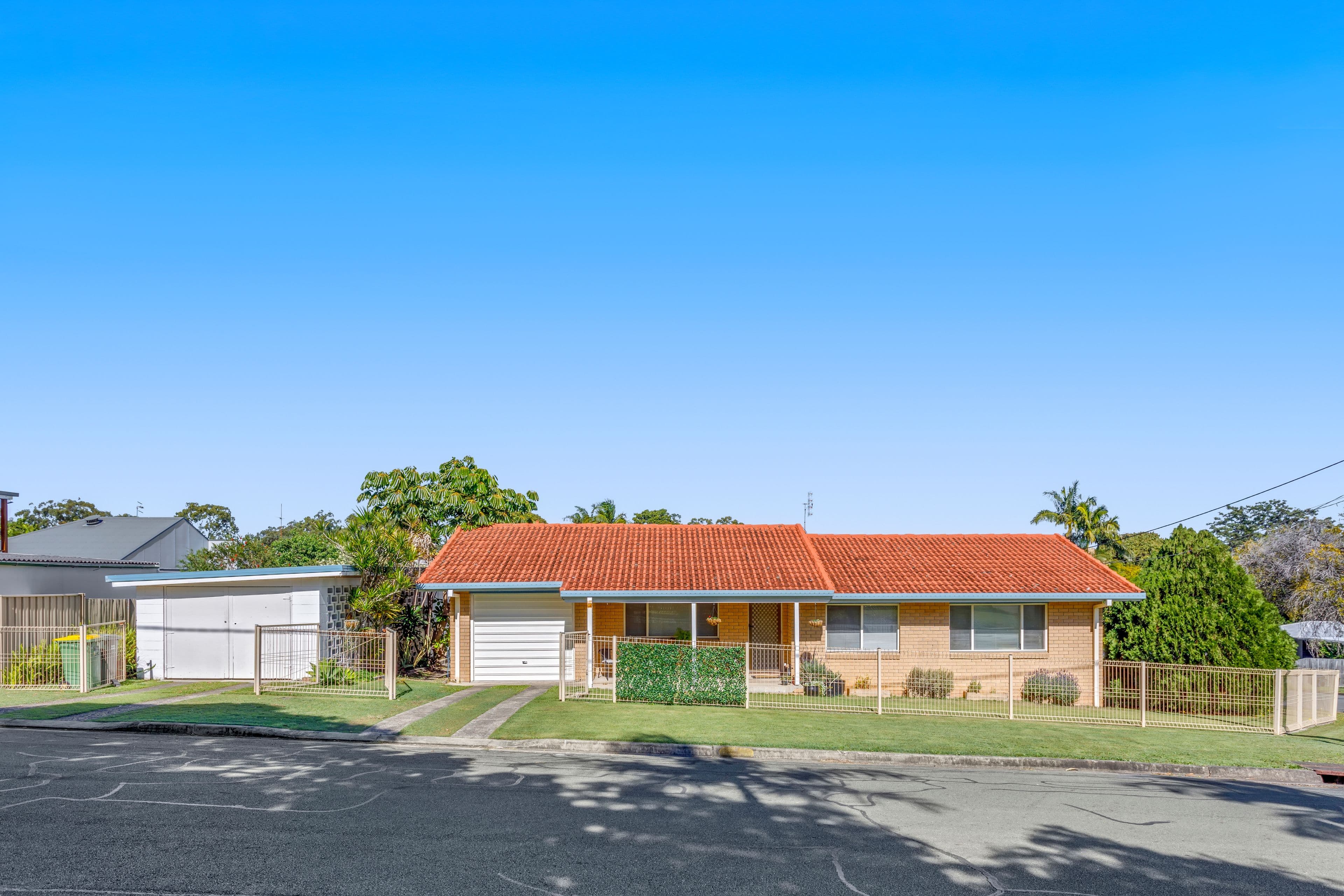 24 Lind Avenue, Southport QLD 4215, Southport - Image 1