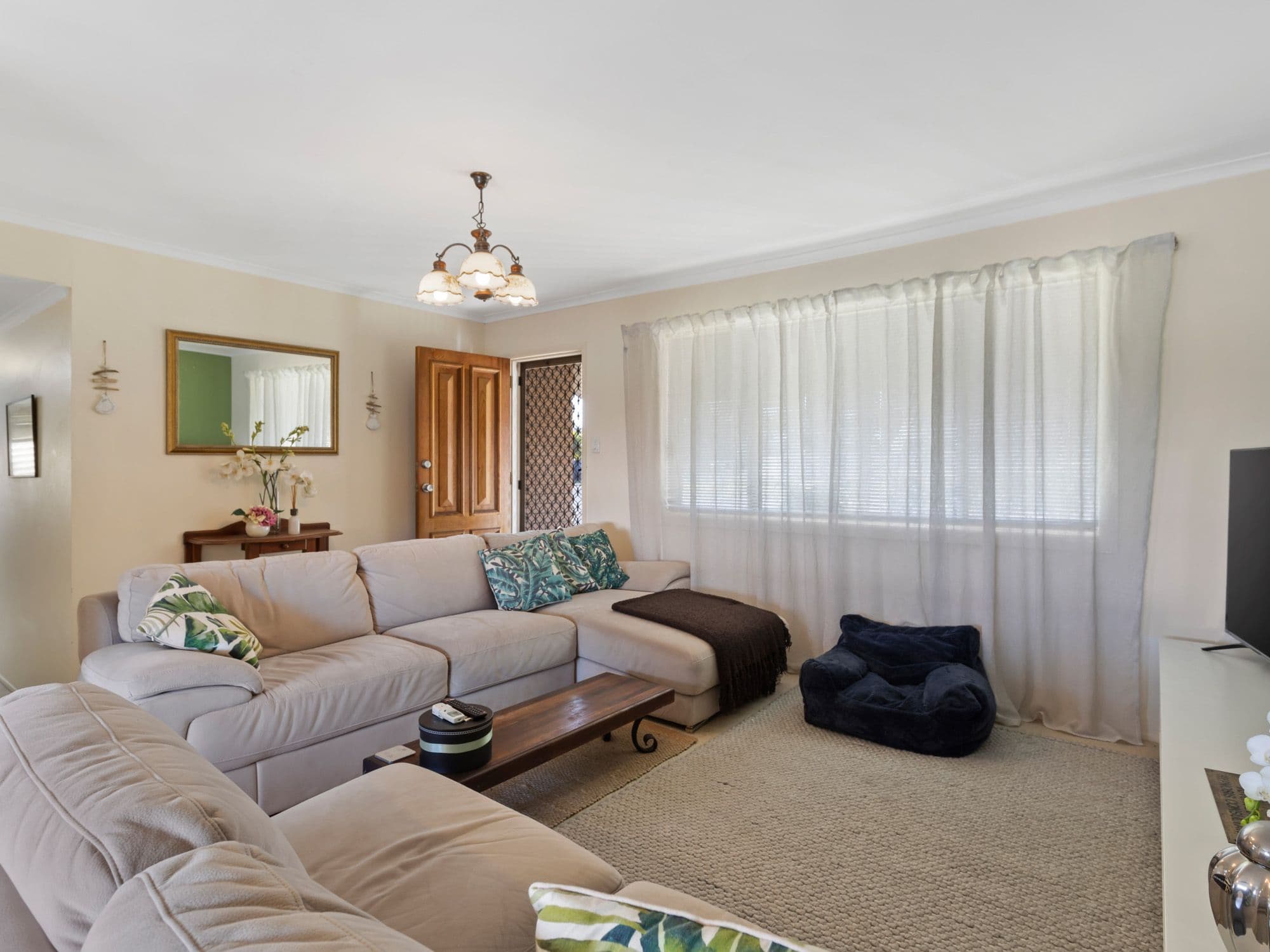24 Lind Avenue, Southport QLD 4215, Southport - Thumbnail 5