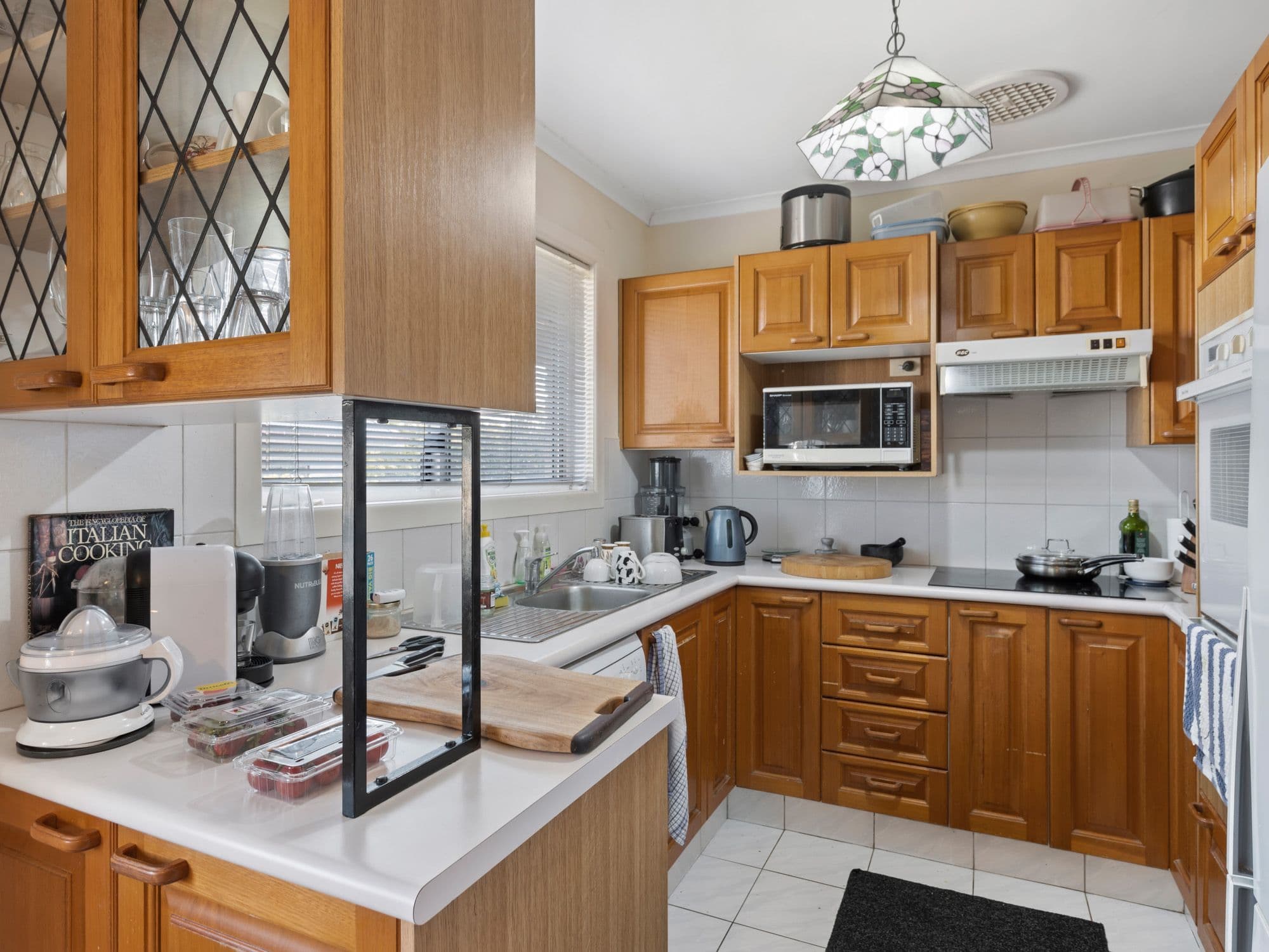 24 Lind Avenue, Southport QLD 4215, Southport - Thumbnail 7