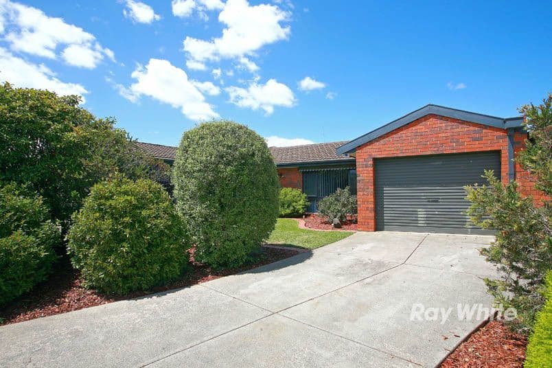 140 Courtenay Avenue, CRANBOURNE NORTH VIC 3977, Cranbourne North - Thumbnail 2