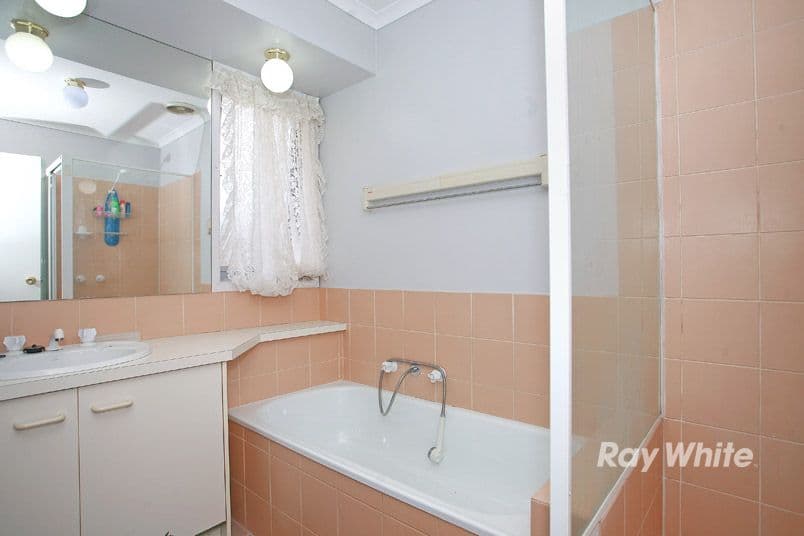 140 Courtenay Avenue, CRANBOURNE NORTH VIC 3977, Cranbourne North - Thumbnail 8