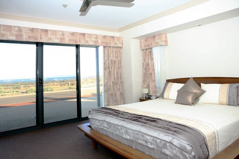 1 Edgewater Close, DRUMMOND COVE WA 6532, Drummond Cove - Thumbnail 4