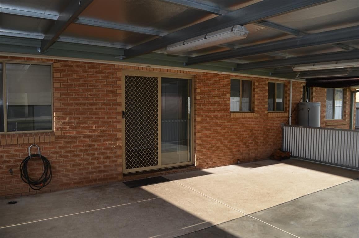 11 Bottlebrush Drive, Tumut - Thumbnail 3