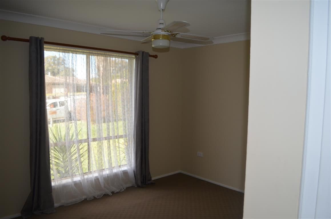 11 Bottlebrush Drive, Tumut - Thumbnail 8