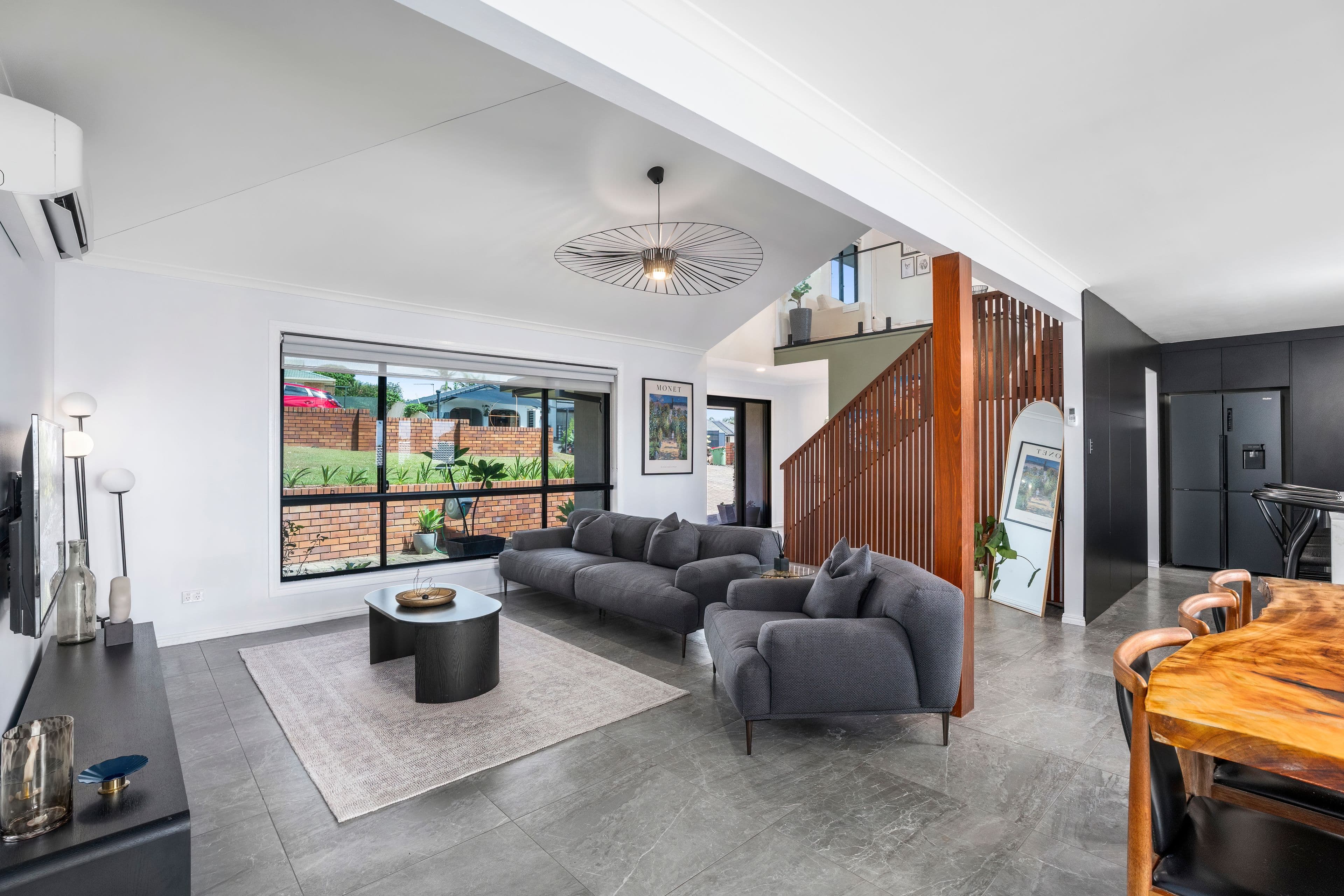 14 Carrumbella Drive, Arundel QLD 4214, Arundel - Thumbnail 3