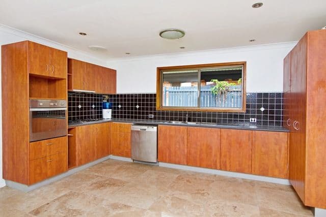15 Tahoe Street, RIVERHILLS QLD 4074, Riverhills - Thumbnail 2