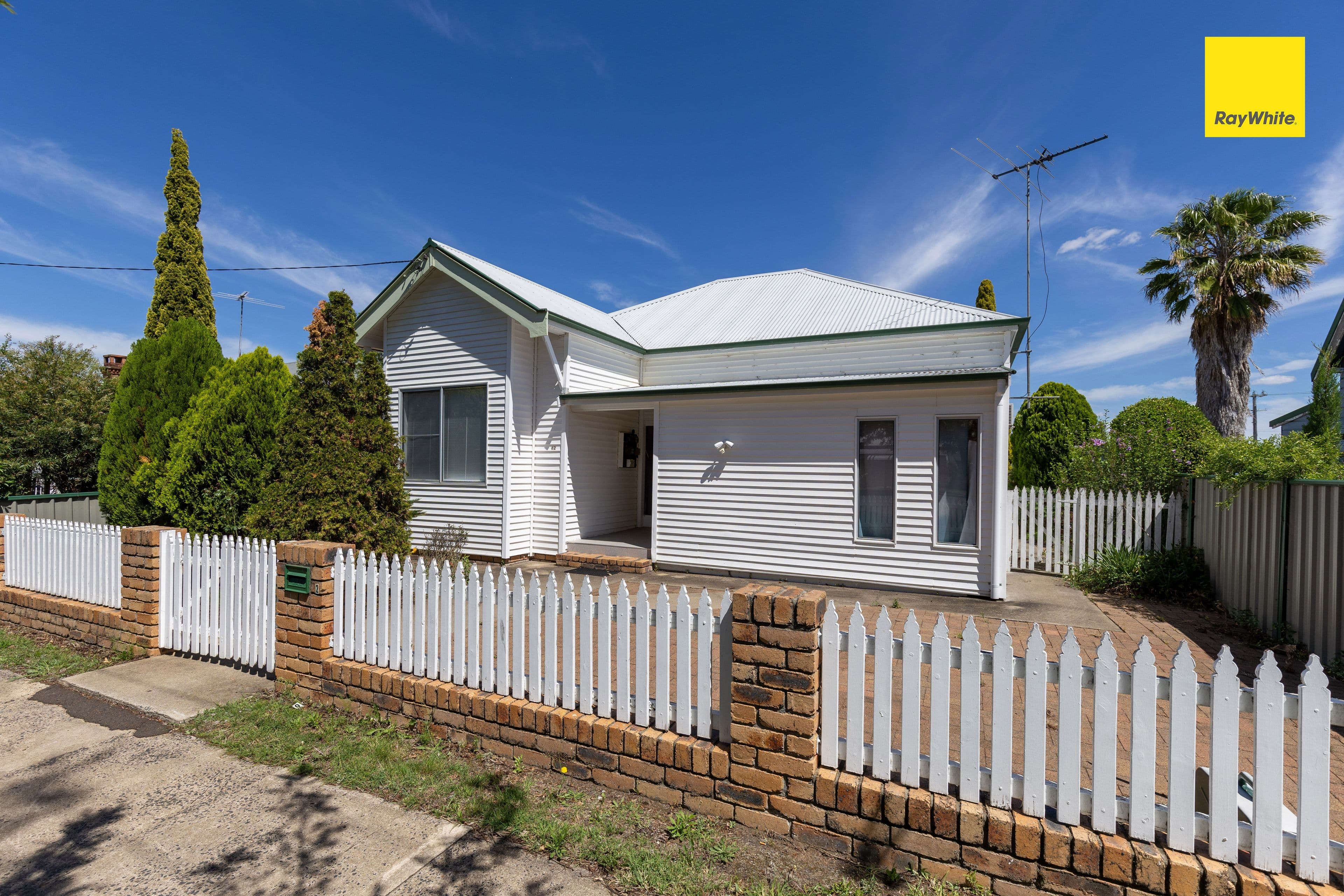 62 Henderson Street, Inverell NSW 2360, Inverell - Thumbnail 2