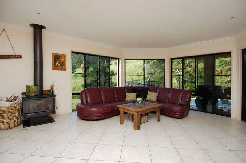 12 Gleneagle Court, BONOGIN QLD 4213, Bonogin - Thumbnail 7