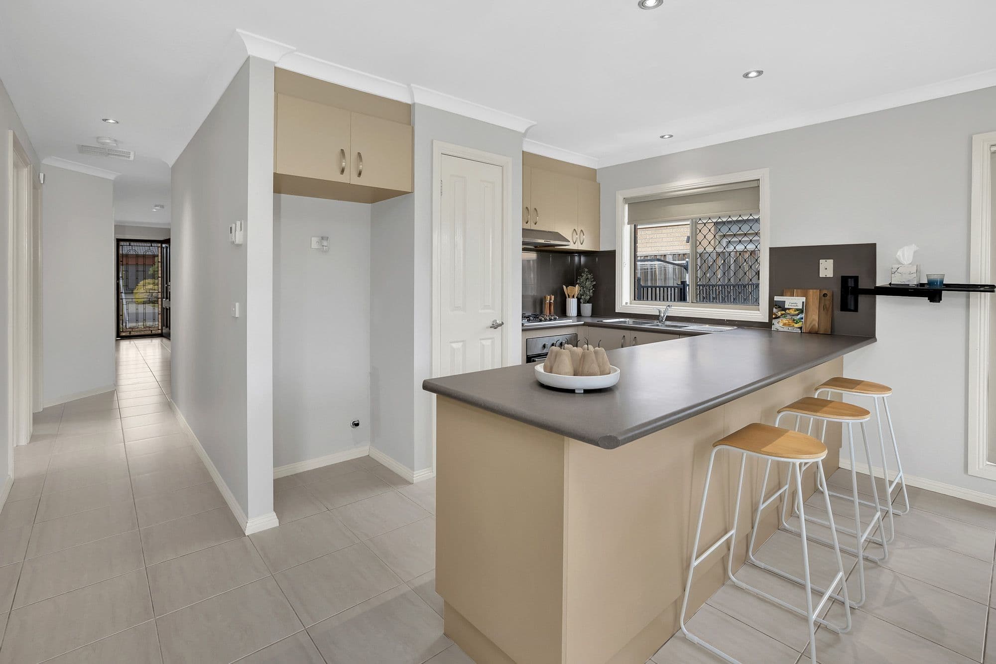 9 Gungurra Grove, Wyndham Vale VIC 3024, Wyndham Vale - Thumbnail 4