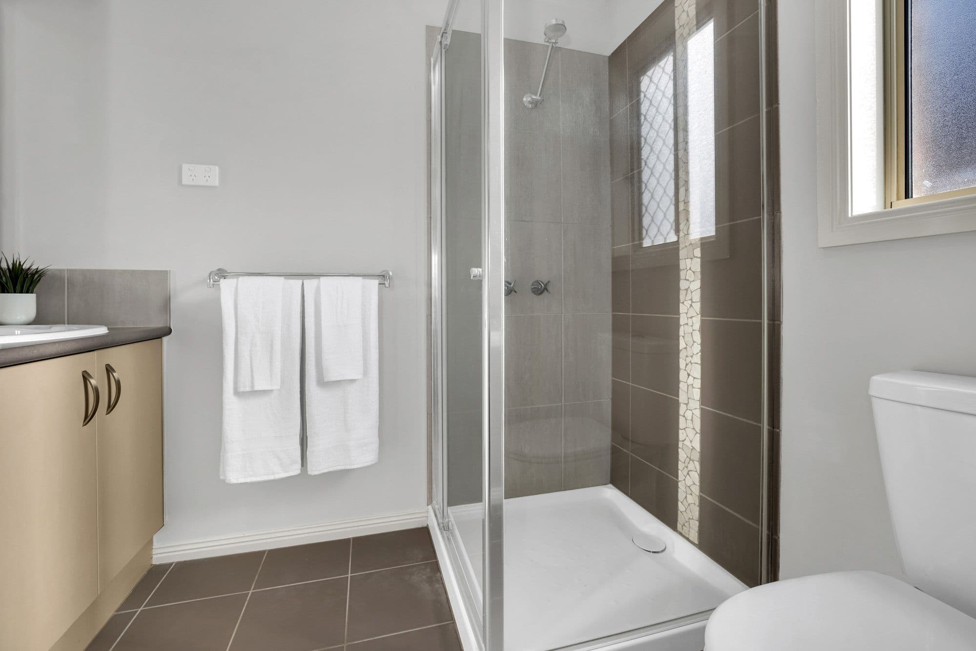 9 Gungurra Grove, Wyndham Vale VIC 3024, Wyndham Vale - Thumbnail 8