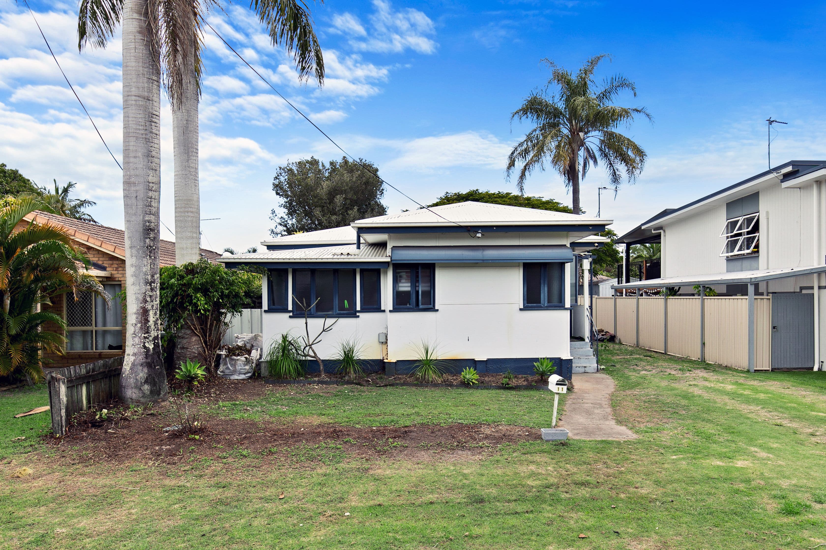 11 Ocean Street, Torquay QLD 4655, Torquay - Image 1