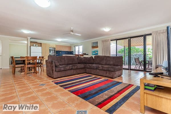 19 Ashford Circuit, Petrie QLD 4502, Petrie - Thumbnail 3