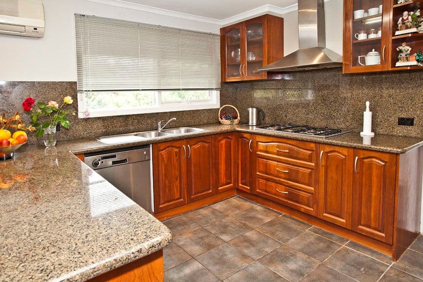 13 Aztec Court, WHEELERS HILL VIC 3150, Wheelers Hill - Thumbnail 2