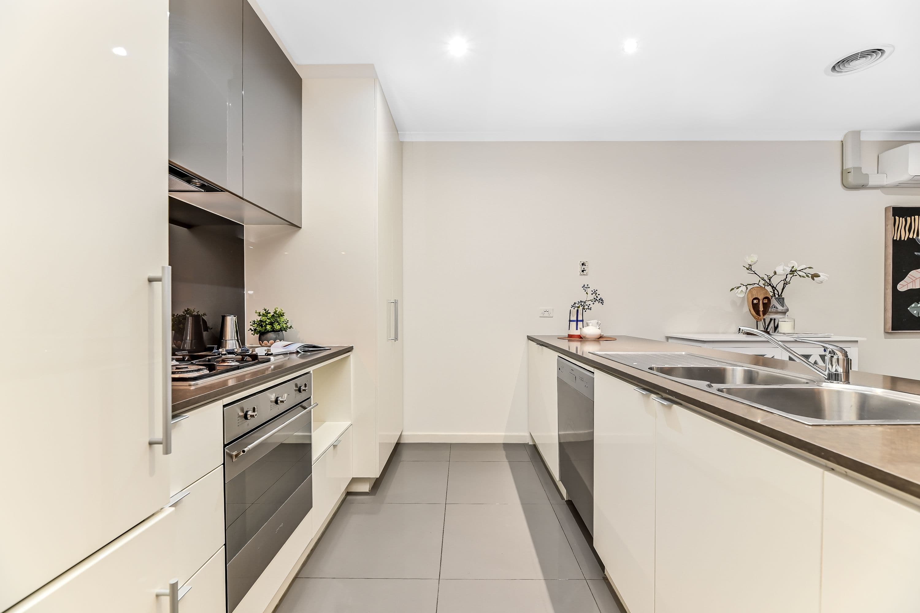33 Brunton Crescent, Mulgrave VIC 3170, Mulgrave - Thumbnail 7