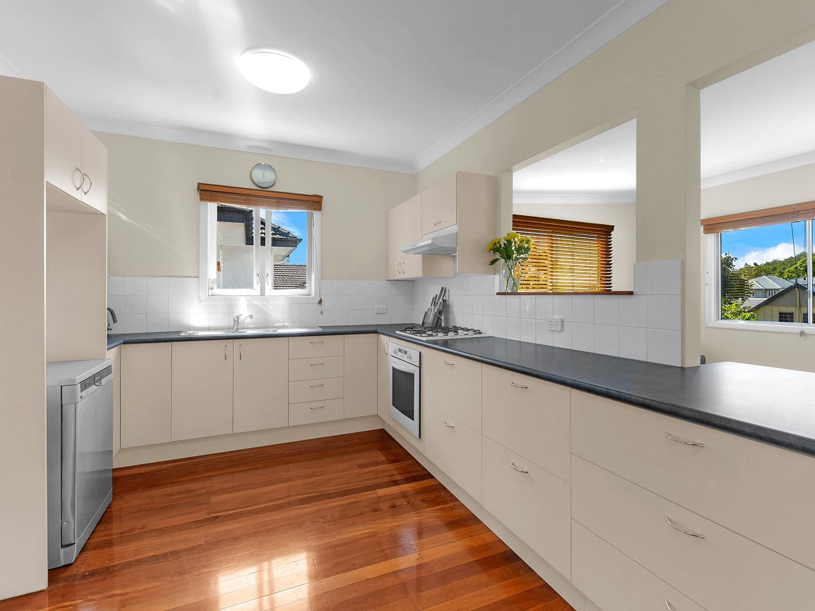 34 Rigel Street, Coorparoo QLD 4151, Coorparoo - Thumbnail 7
