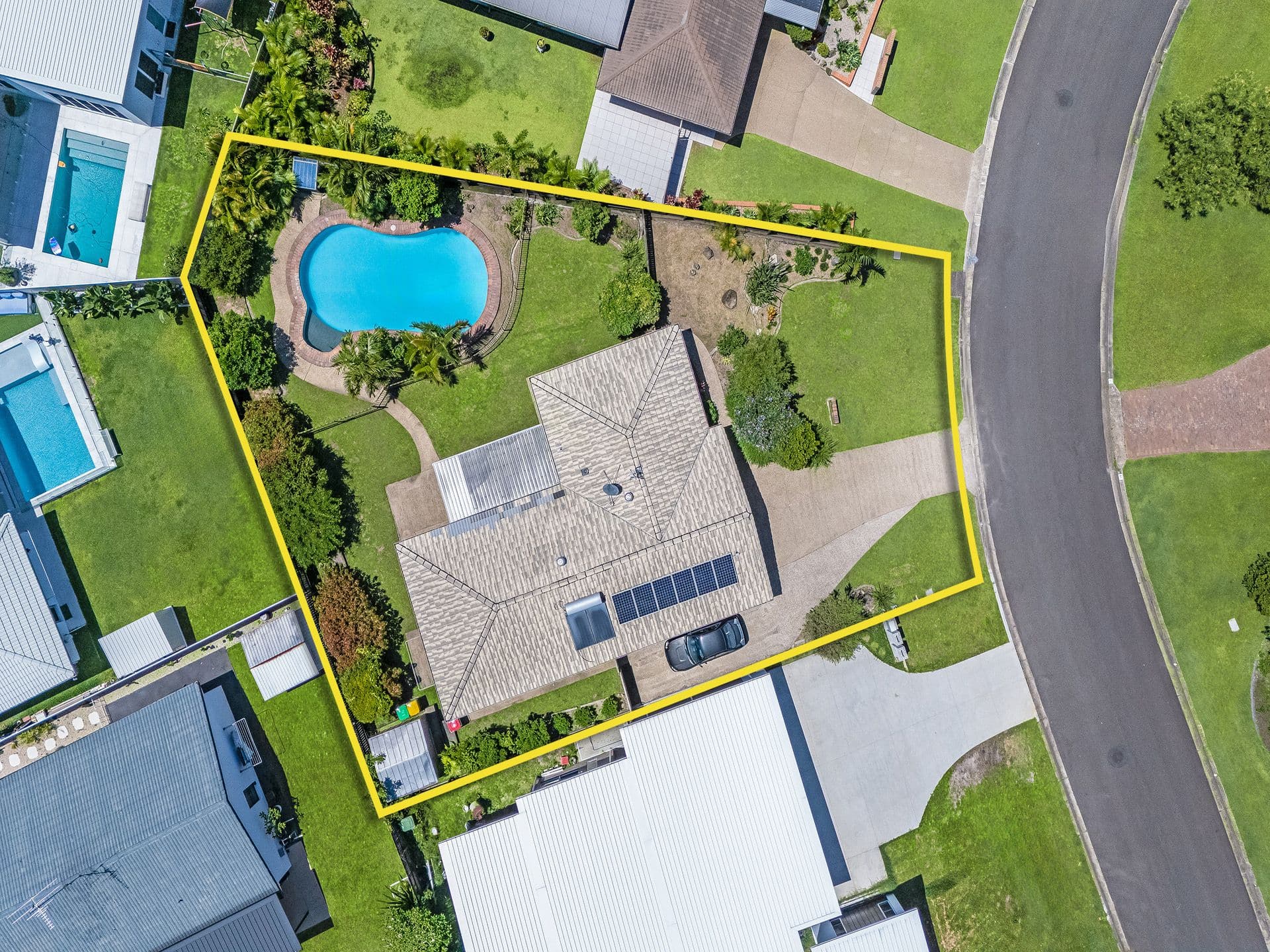 33 Jacaranda Drive, Mooloolaba QLD 4557, Mooloolaba - Thumbnail 2