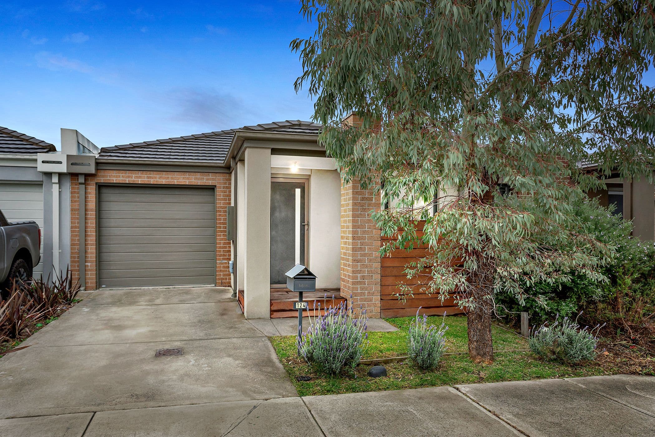 124 Stagecoach Boulevard, South Morang VIC 3752, South Morang - Thumbnail 2