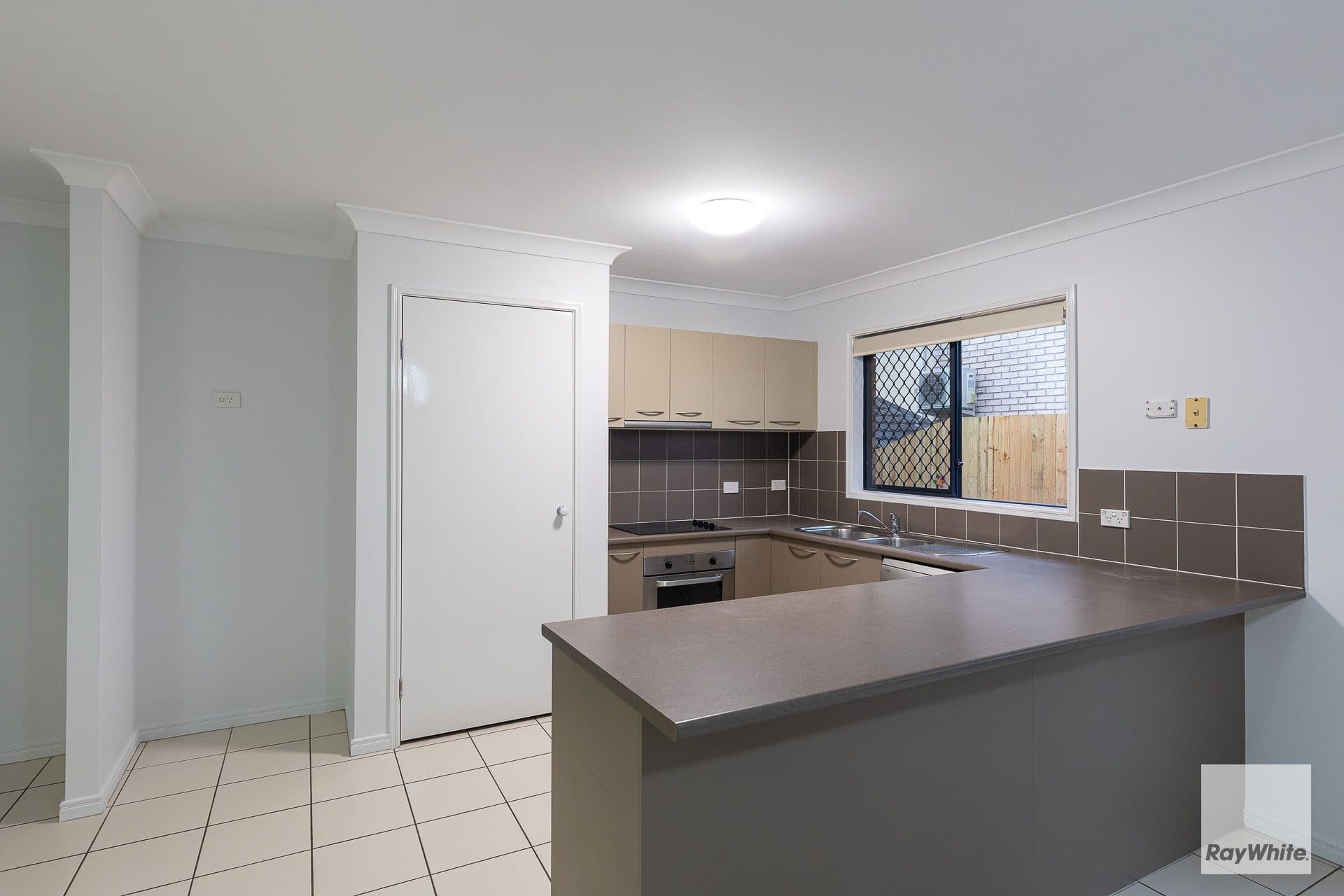 26 Lime Street, Redland Bay QLD 4165, Redland Bay - Thumbnail 6