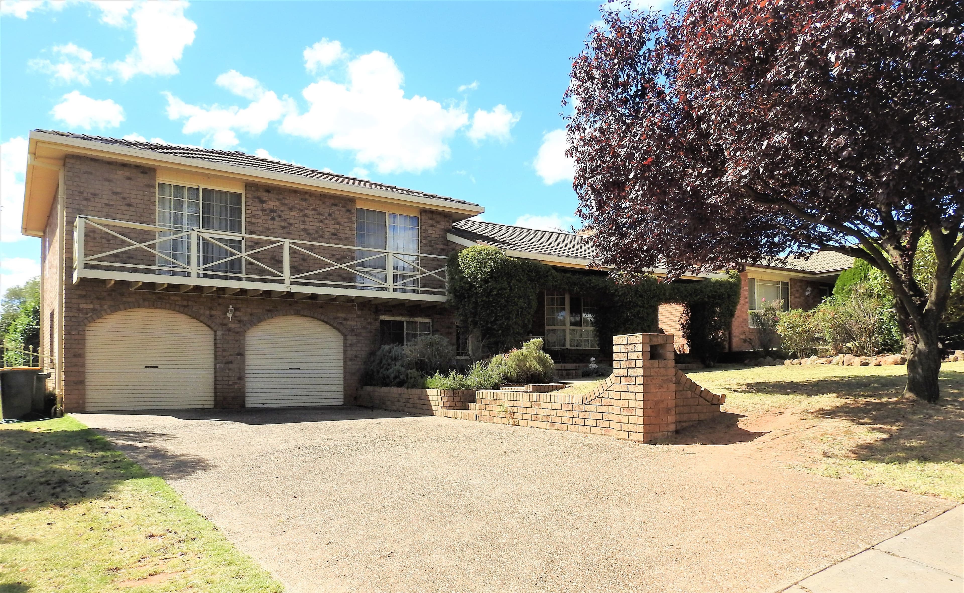 2 Martin Court, Young - Image 1