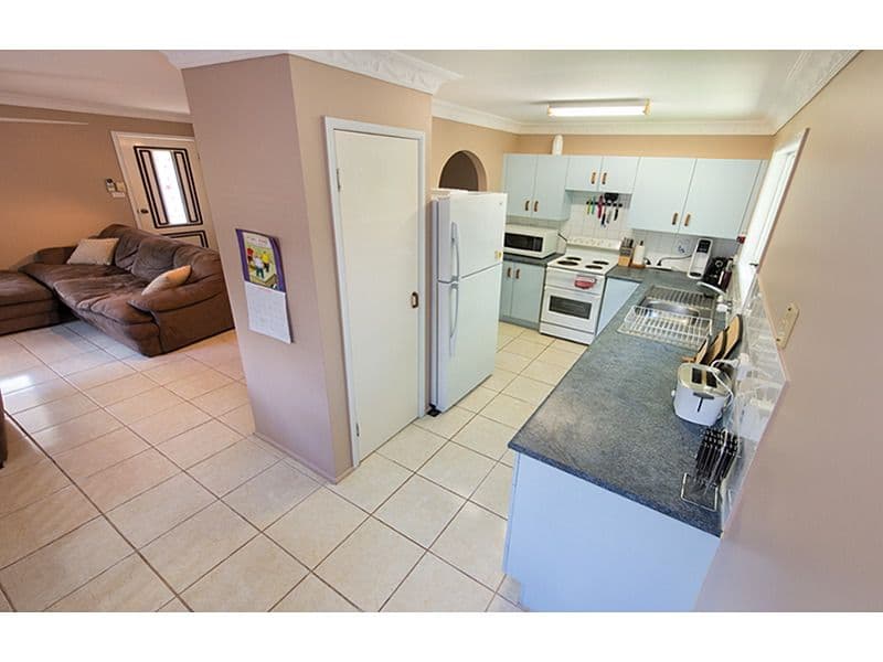 7 Schofield Street, THE RANGE QLD 4700, The Range - Thumbnail 4