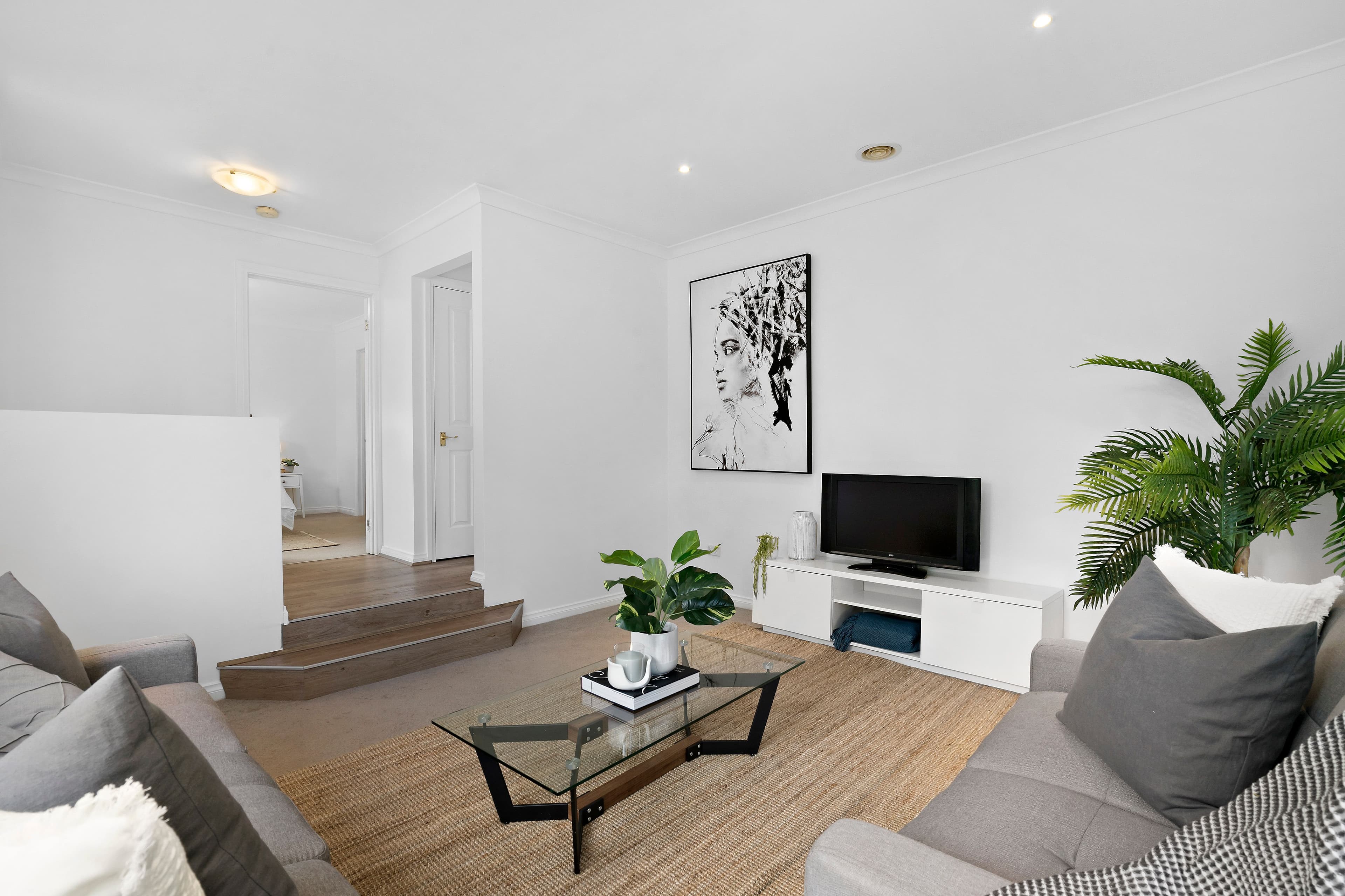 49 Yuille Street, Frankston VIC 3199, Frankston - Thumbnail 2
