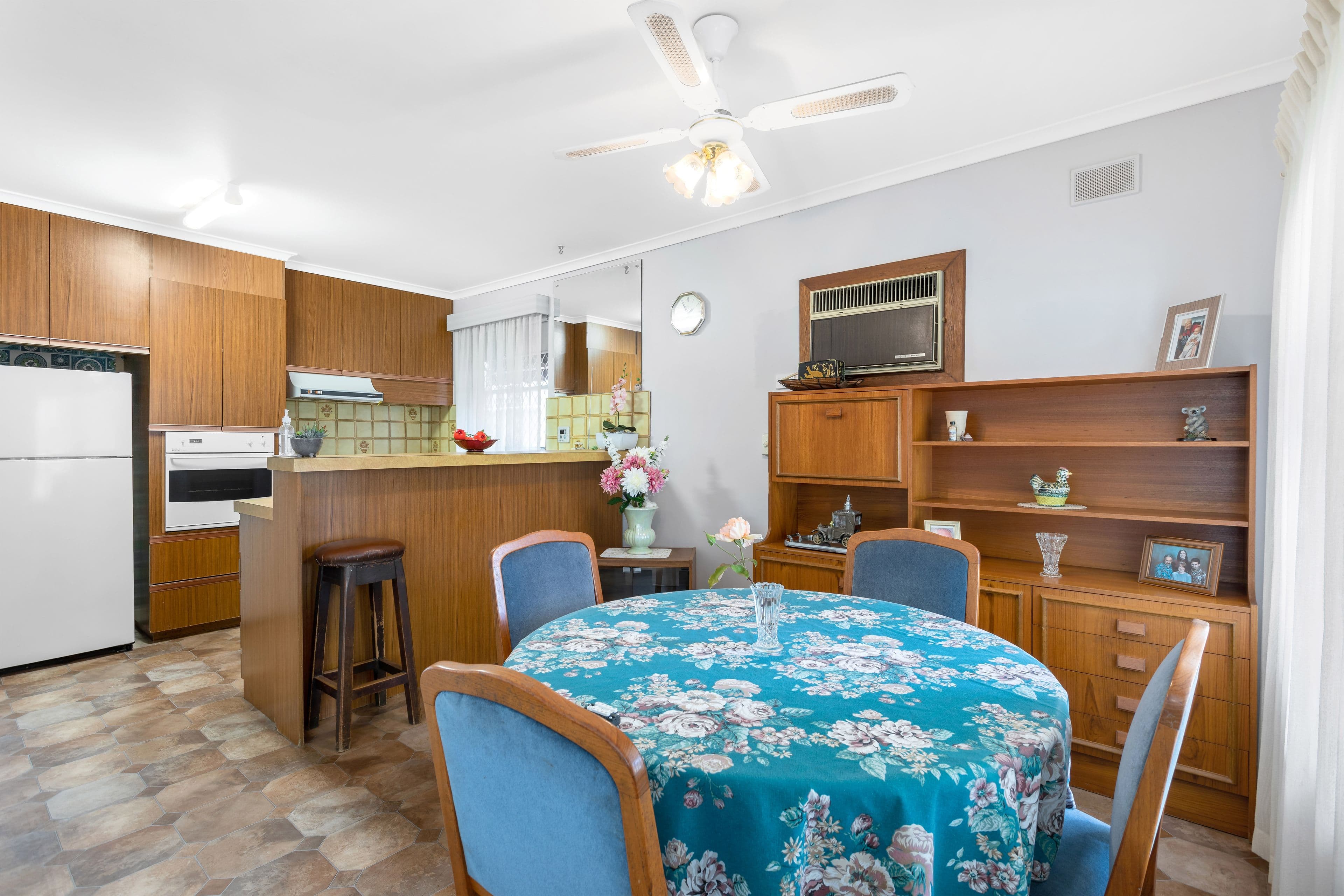 8 Raymel Crescent, Campbelltown SA 5074, Campbelltown - Thumbnail 3