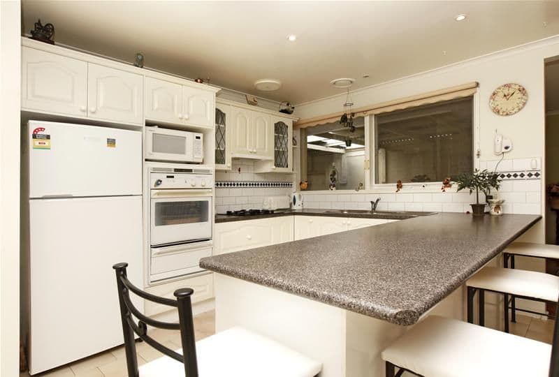 48 Cabernet Crescent, BUNDOORA VIC 3083, Bundoora - Thumbnail 4