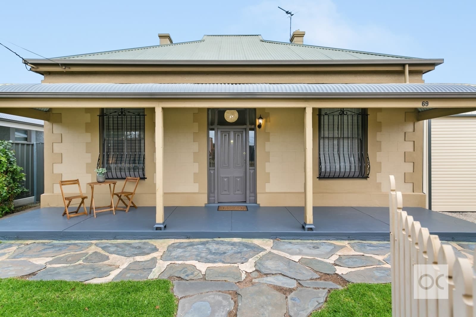 69 Long Street, Queenstown - Image 1