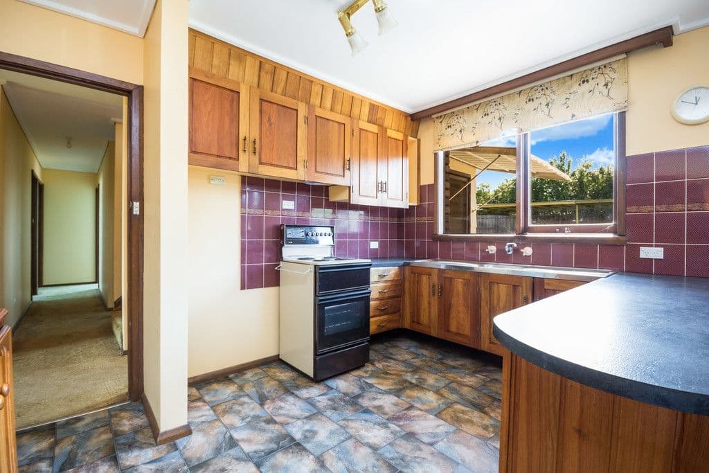 26 Julie Crescent, Newnham TAS 7248, Newnham - Thumbnail 2