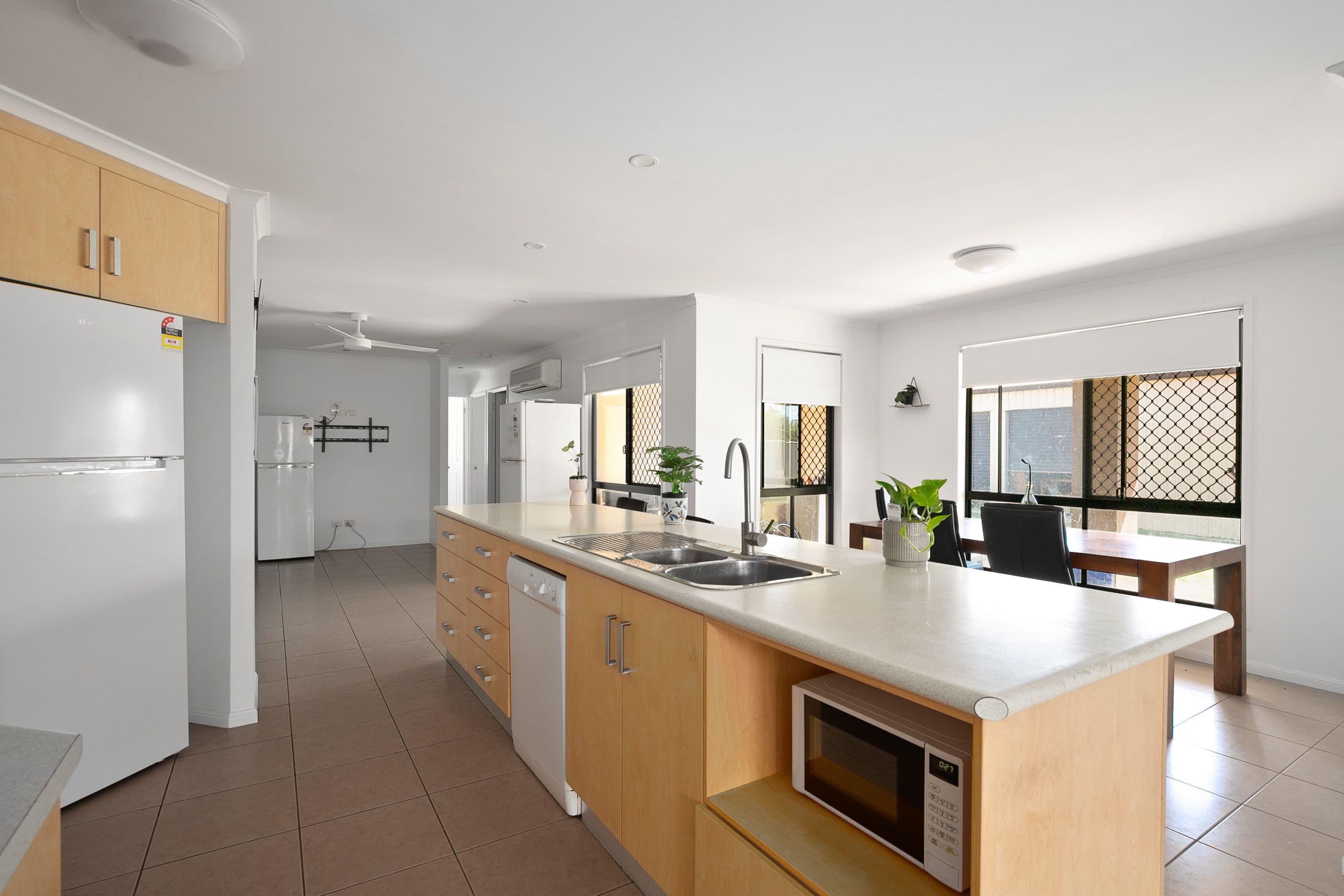 21 Mooney Crescent, Emerald QLD 4720, Emerald - Thumbnail 8