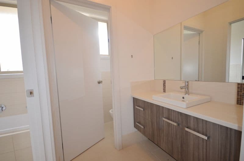 6 Heath Drive, Clare SA 5453, Clare - Thumbnail 7