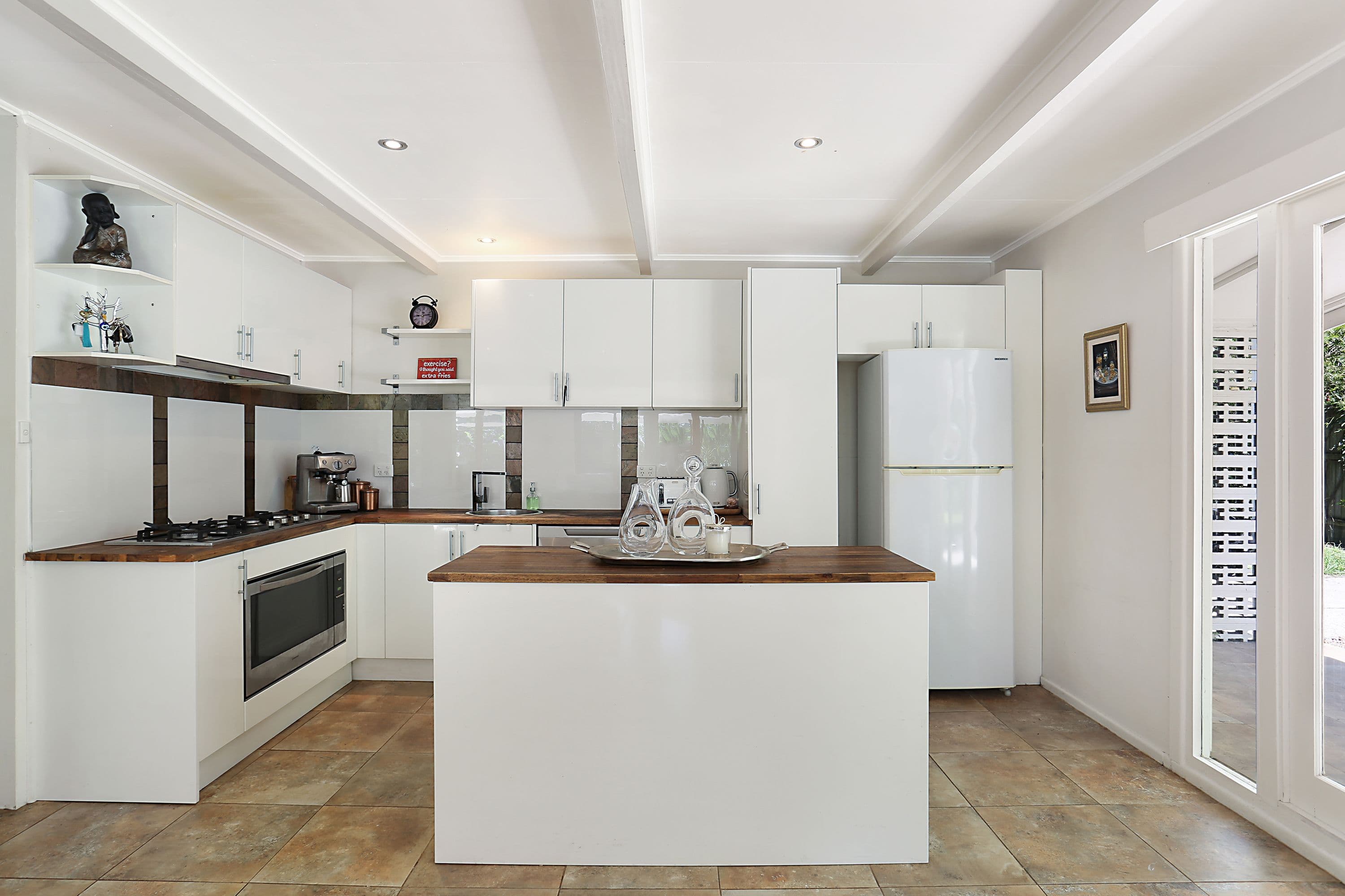 44 Djerral Avenue, Burleigh Heads QLD 4220, Burleigh Heads - Thumbnail 4