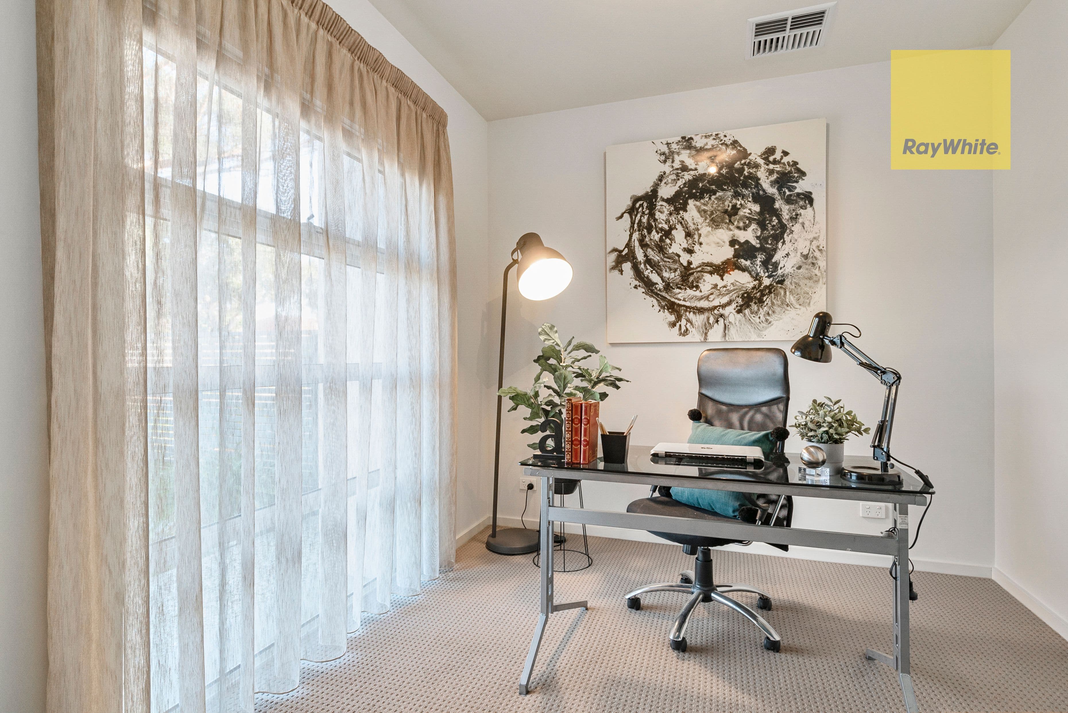 4 Wycombe Way, Glengowrie SA 5044, Glengowrie - Thumbnail 3