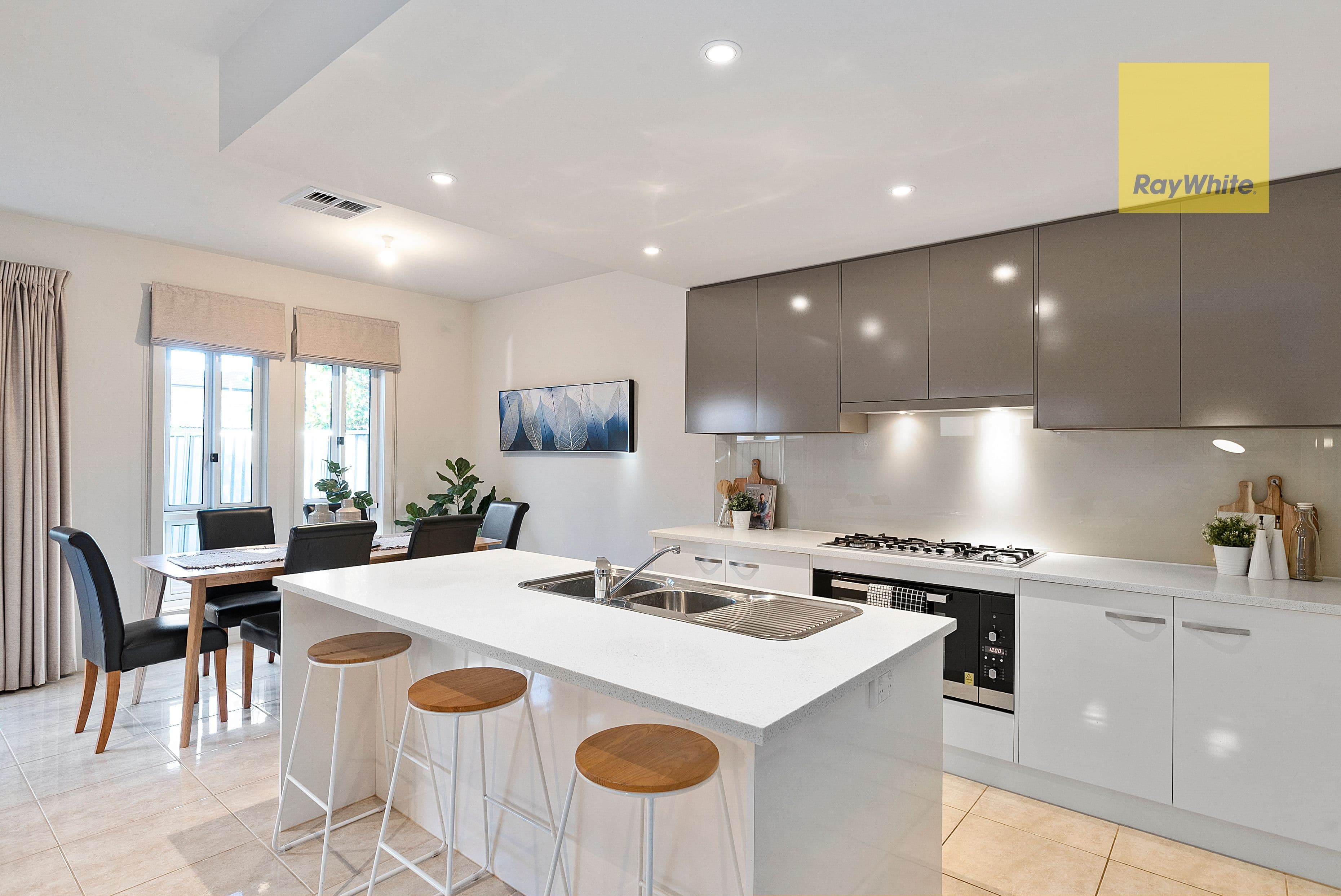 4 Wycombe Way, Glengowrie SA 5044, Glengowrie - Thumbnail 4