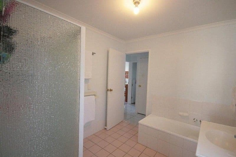 101 Tansey Drive, TANAH MERAH QLD 4128, Tanah Merah - Thumbnail 8