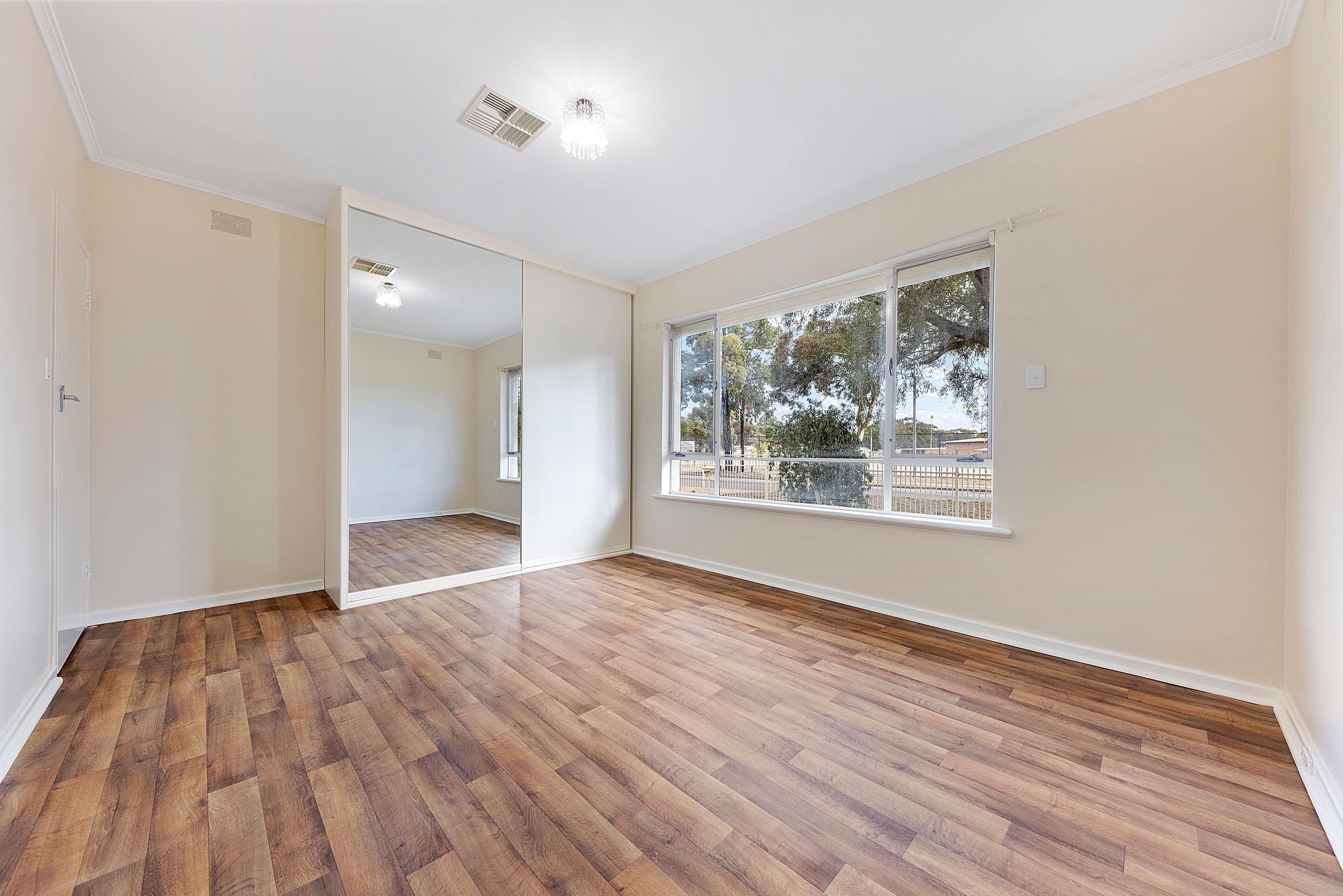 72 Quinlivan Road, Pooraka SA 5095, Pooraka - Thumbnail 7